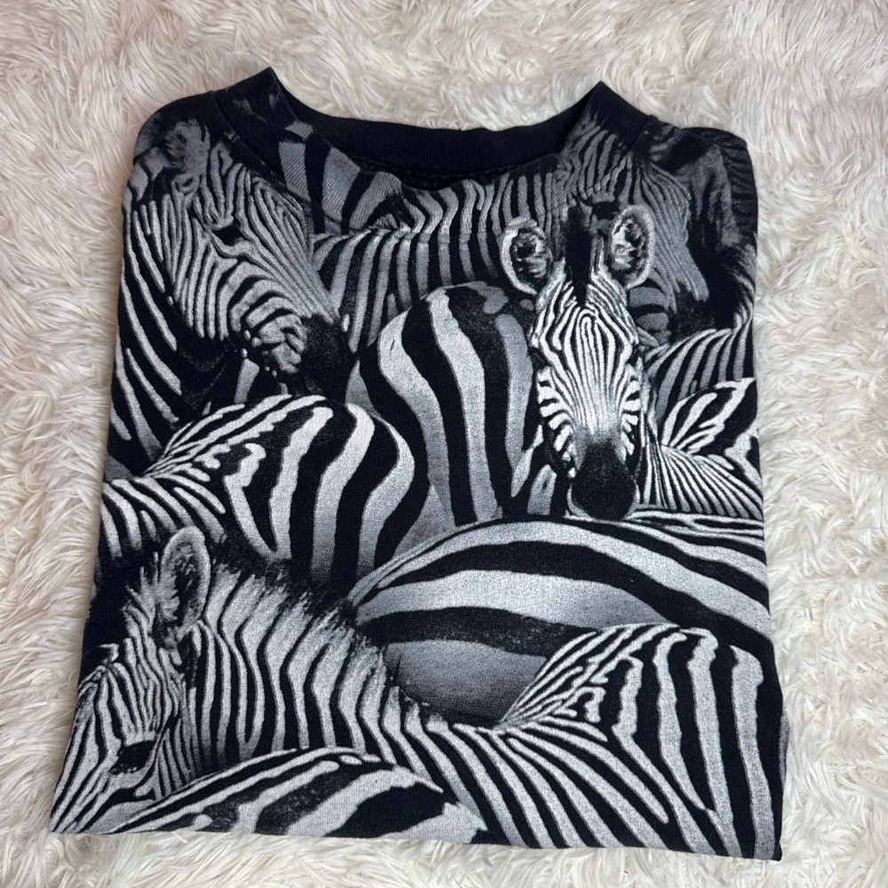 Vintage Radical Nature All Over Zebra Graphic Tee - Picture 5 of 5